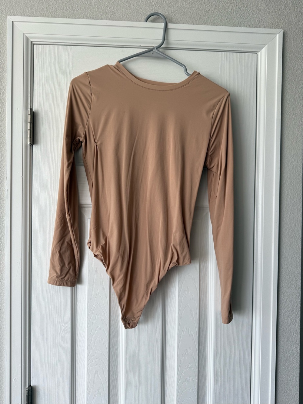 Quince Women’s Long-Sleeve Crew Neck Nude Bodysuit - Size Large